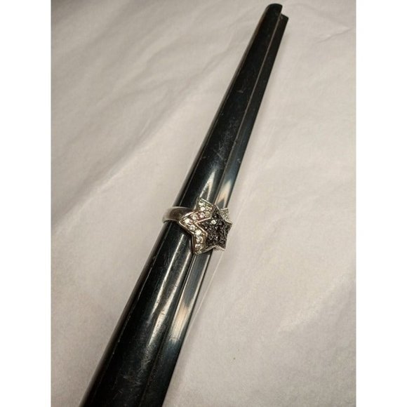 Size 6.25 Silver Tone Star‎ Shape Ring -DISCOLORATION - Picture 4 of 8